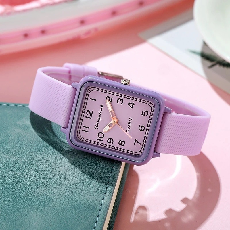 Fashion Rectangle Dial Ladies  - Silicone Band Women 리뷰 및 가격